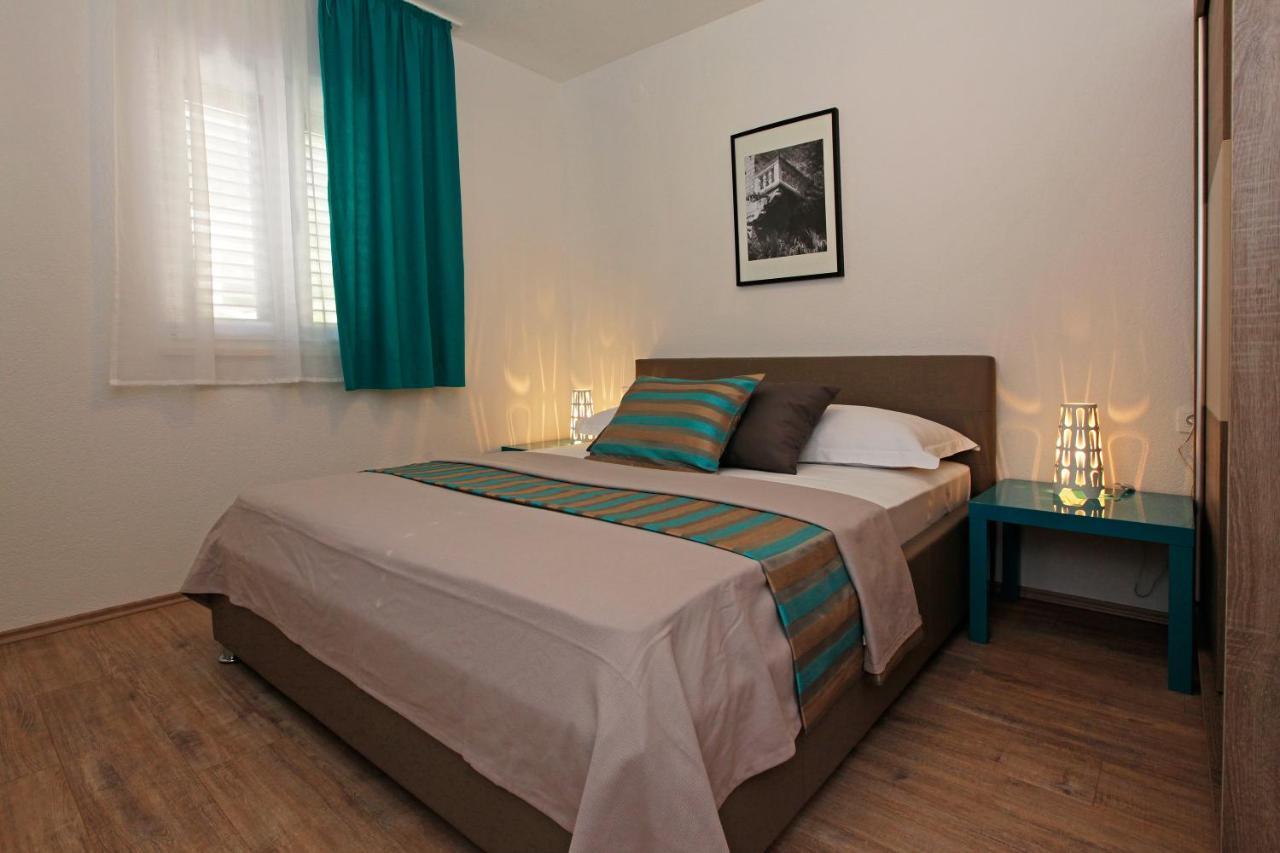 Iris Apartments Bol (Adults Only) Exterior foto
