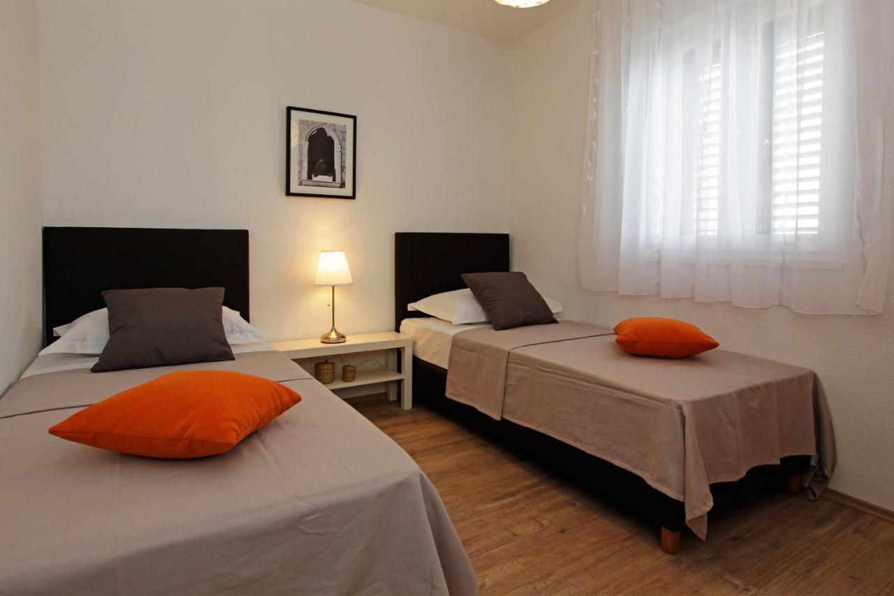 Iris Apartments Bol (Adults Only) Exterior foto