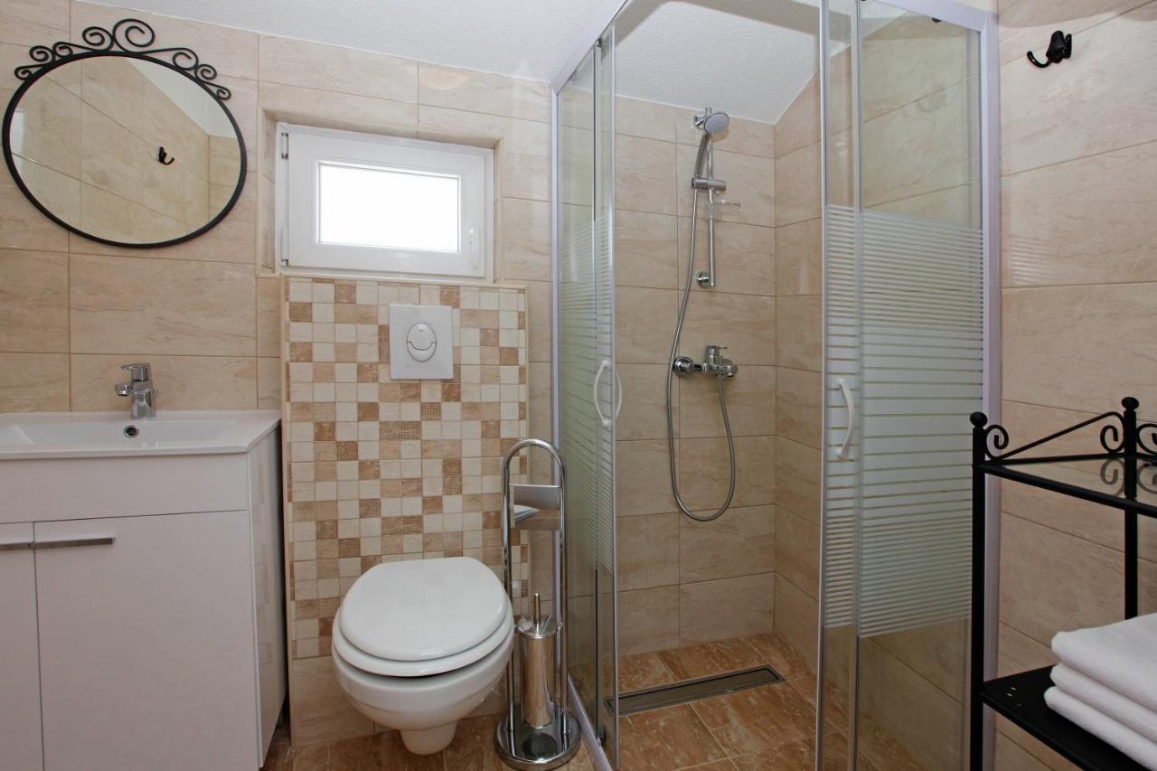 Iris Apartments Bol (Adults Only) Exterior foto
